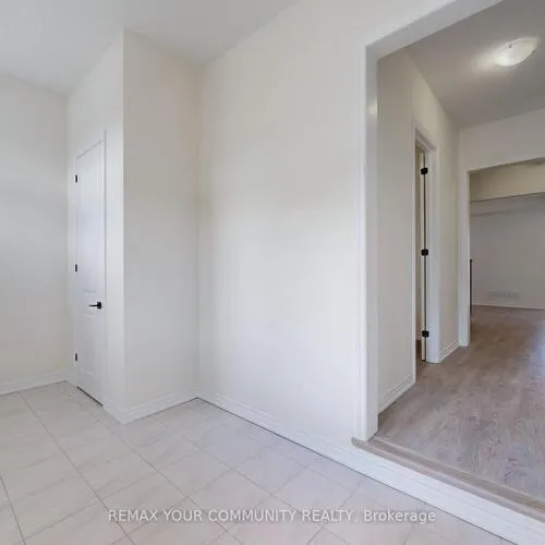 Premium freehold home for sale: 105, Halldorson, Bayview Northeast, Aurora