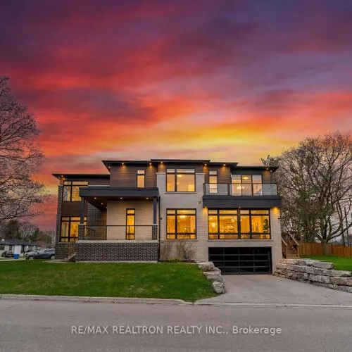 Premium freehold home for sale: 70, Collins, Aurora Heights, Aurora