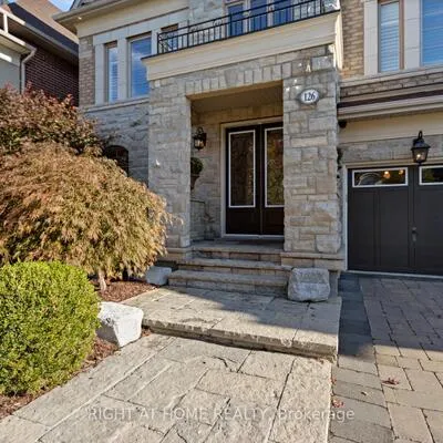 126,&nbsp;Vines, Bayview Southeast, Aurora