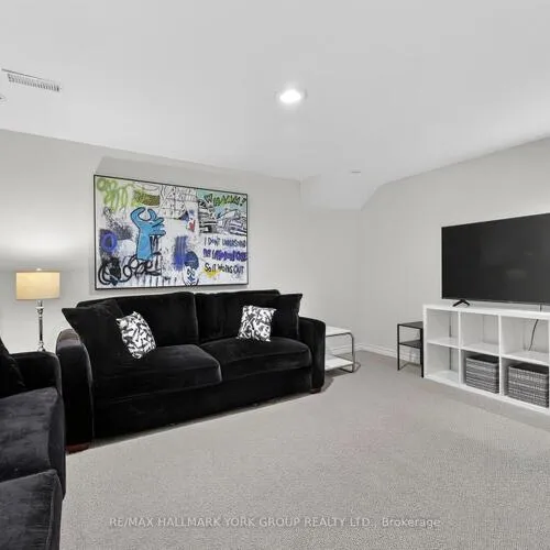 Premium freehold home for sale: 75, Mclarty, Bayview Northeast, Aurora
