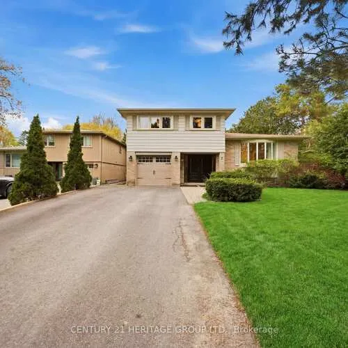 Premium freehold home for sale: 7, Cedar, Aurora Village, Aurora