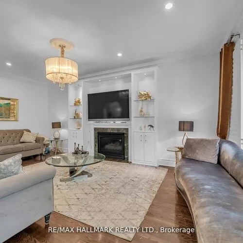 Premium freehold home for sale: 384, Kennedy, Aurora Highlands, Aurora