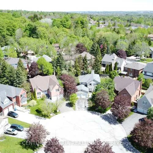 Premium freehold home for sale: 10, Laurwood, Aurora Heights, Aurora