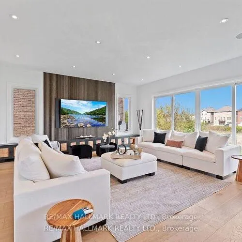 Premium freehold home for sale: 88, Cosford, Bayview Northeast, Aurora