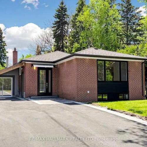 Premium freehold home for sale: 11, Johnson, Aurora Highlands, Aurora