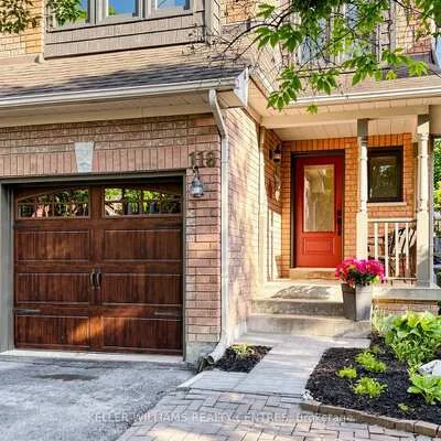 118,&nbsp;Woodroof, Bayview Wellington, Aurora