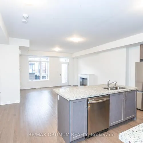 Premium freehold home for sale: 15, Gunton, Bayview Northeast, Aurora