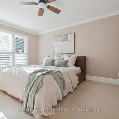 33,&nbsp;Wellington Heights, Aurora Heights, Aurora