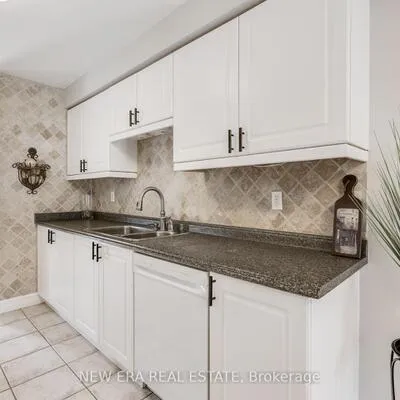 44,&nbsp;Millcliff, Aurora Grove, Aurora