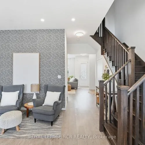 Premium freehold home for sale: 1202, Wellington, Bayview Northeast, Aurora