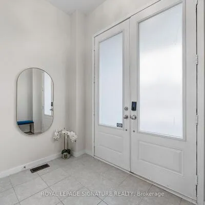 116,&nbsp;Elyse, Bayview Northeast, Aurora