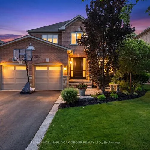 Premium freehold home for sale: 260, Willis, Aurora Highlands, Aurora