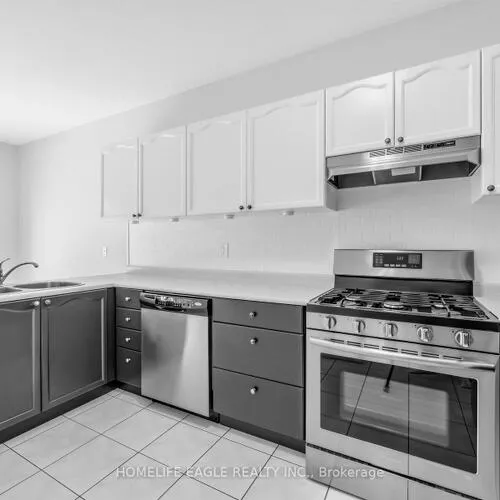 Premium freehold home for sale: 101, Downey, Bayview Wellington, Aurora