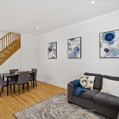 83,&nbsp;Limeridge, Bayview Wellington, Aurora