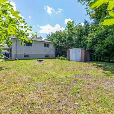 52,&nbsp;Devins, Aurora Heights, Aurora