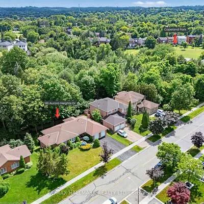 185,&nbsp;Aurora Heights, Aurora Heights, Aurora