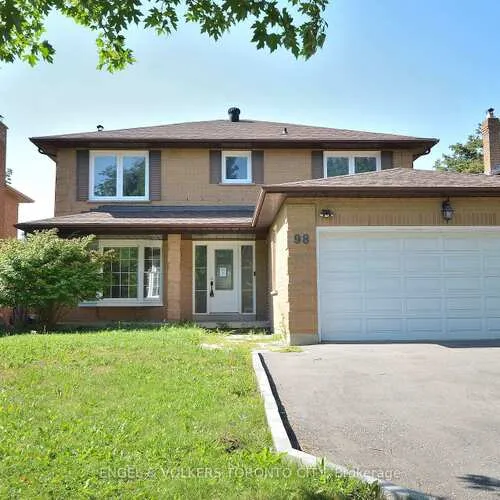Premium freehold home for sale: 98, Golf Links, Aurora Highlands, Aurora