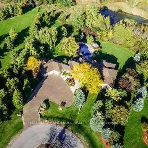 Premium freehold home for sale: 113, Offord, Bayview Southeast, Aurora