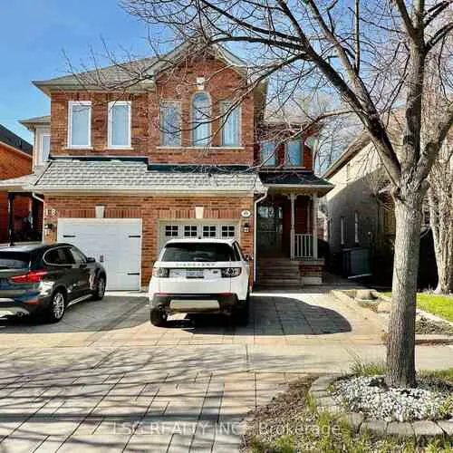 Premium freehold home for sale: 20, Hollidge, Bayview Wellington, Aurora