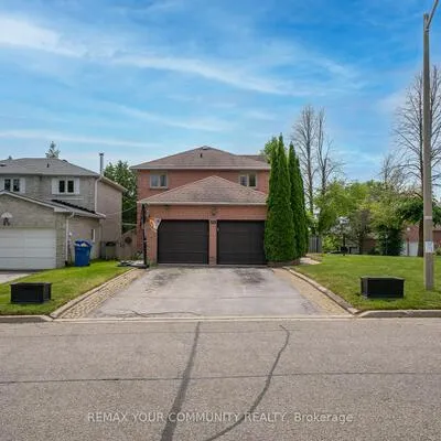 68,&nbsp;Autumn, Aurora Heights, Aurora