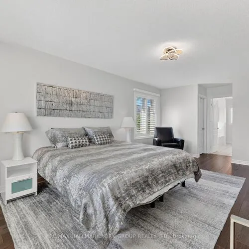 Premium freehold home for sale: 75, Mclarty, Bayview Northeast, Aurora