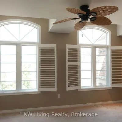 120,&nbsp;Chapman, Aurora Grove, Aurora