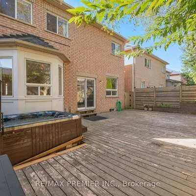 54,&nbsp;Blaydon, Bayview Wellington, Aurora