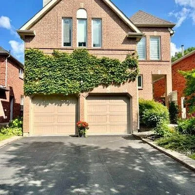 84,&nbsp;Loraview, Aurora Highlands, Aurora