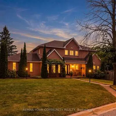 68,&nbsp;Autumn, Aurora Heights, Aurora