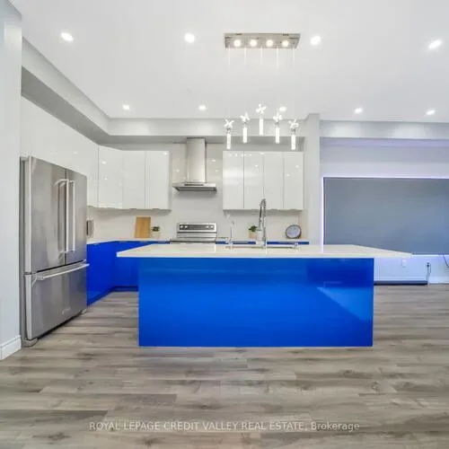 Premium freehold home for sale: 336, Elyse, Bayview Northeast, Aurora