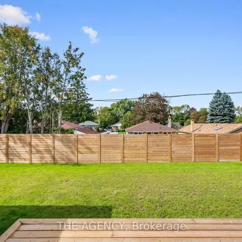 Premium freehold home for sale: 26, Webster, Aurora Highlands, Aurora