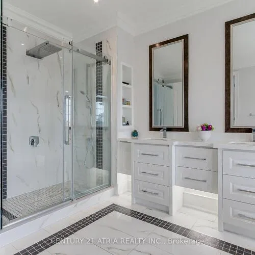 Premium freehold home for sale: 111, Zokol, Bayview Northeast, Aurora