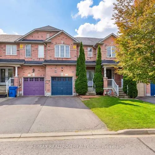 Premium freehold home for sale: 27, Martell, Bayview Northeast, Aurora