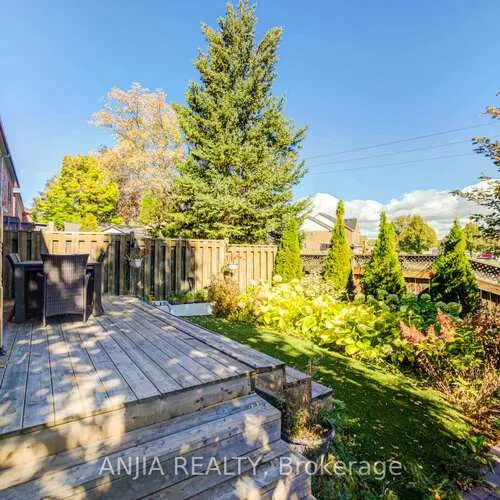 Premium freehold home for sale: 7, Hawtin, Aurora Grove, Aurora