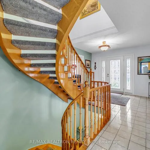 Premium freehold home for sale: 114, Golf Links, Aurora Highlands, Aurora