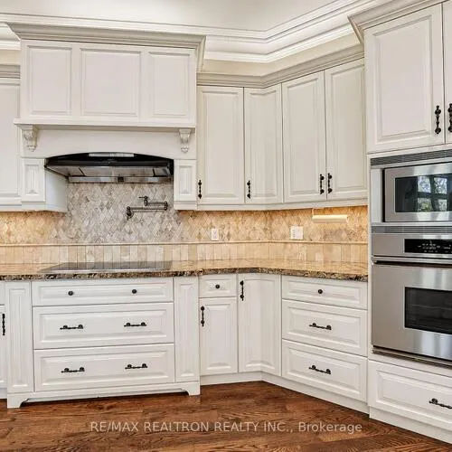 Premium freehold home for sale: 2, Beau, Aurora Estates, Aurora