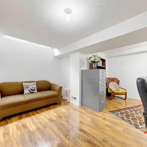 Premium freehold home for sale: 5, Evelyn Buck, Bayview Wellington, Aurora