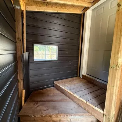 759, Essa, Holly, Barrie