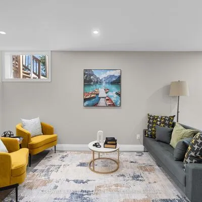 21,&nbsp;Little Lake, Little Lake, Barrie