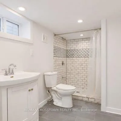 120,&nbsp;Dundonald, Codrington, Barrie