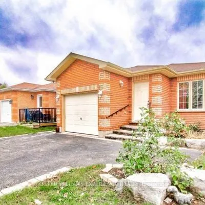 23,&nbsp;Butternut, Holly, Barrie