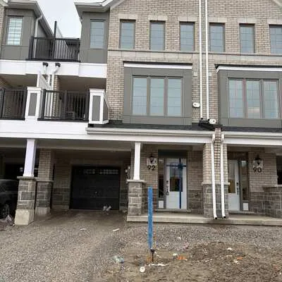 92,&nbsp;Yorkshire, Rural Barrie Southeast, Barrie