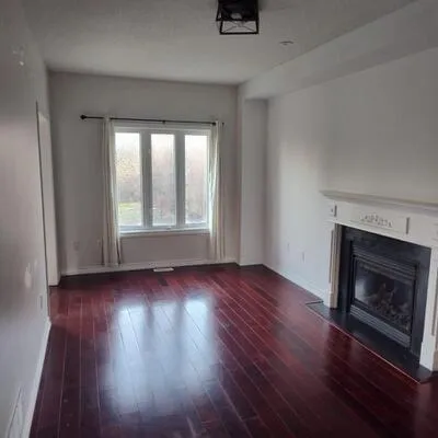 15,&nbsp;Surrey, Bayfield, Barrie