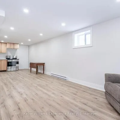 65,&nbsp;Drury, Wellington, Barrie
