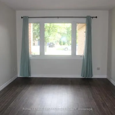 16,&nbsp;Rosenfeld, Grove East, Barrie