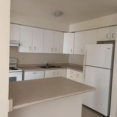 490,&nbsp;Veterans, Holly, Barrie