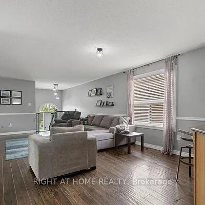 132,&nbsp;Dean, Painswick South, Barrie