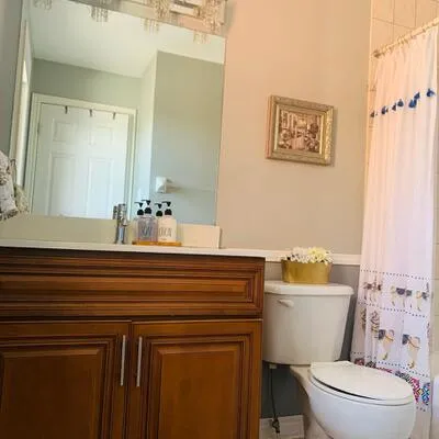 101,&nbsp;Bentley, 400 West, Barrie