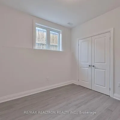 101,&nbsp;Sophia St W, Queen's Park, Barrie