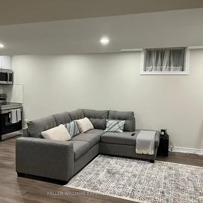 8,&nbsp;Grace, Painswick South, Barrie